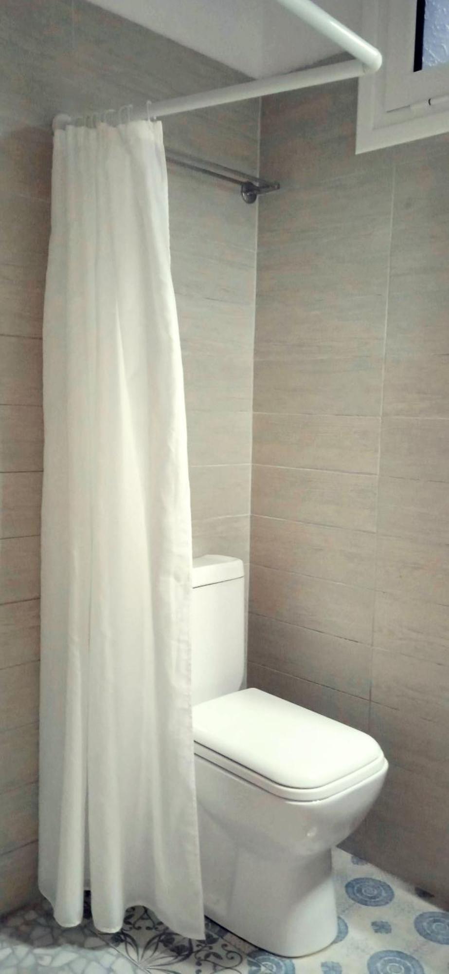 Innjoy Space Glyfada  Luaran gambar