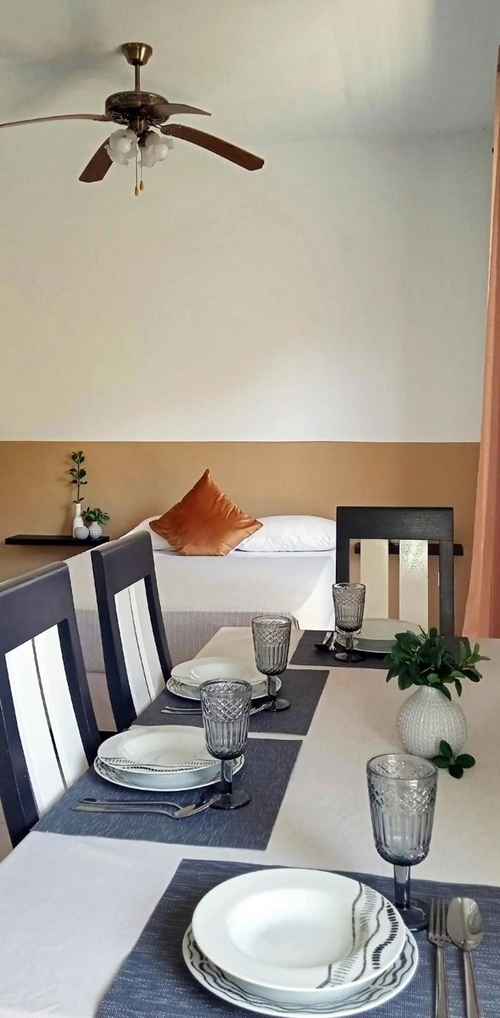 Innjoy Space Glyfada  Luaran gambar